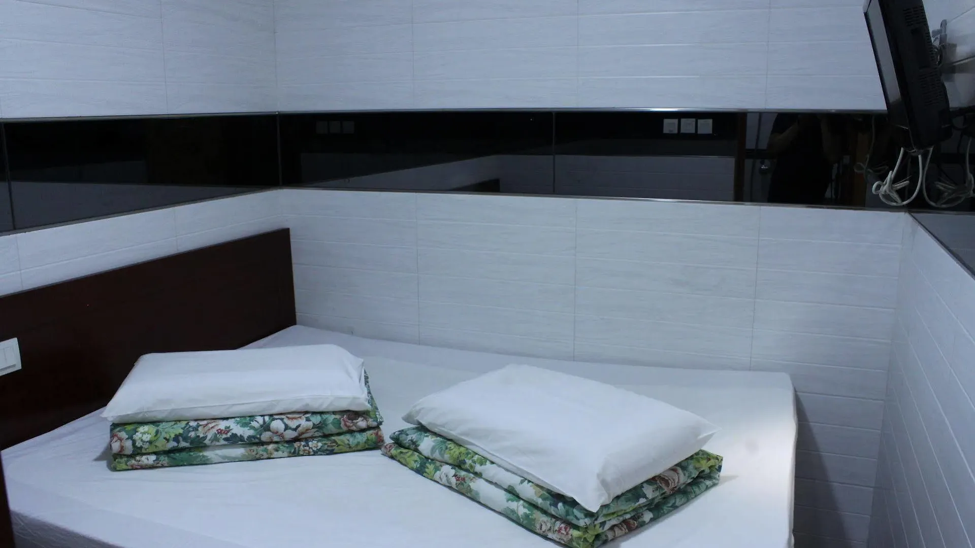Ah Shan Hostel Hong Kong 2*,  China