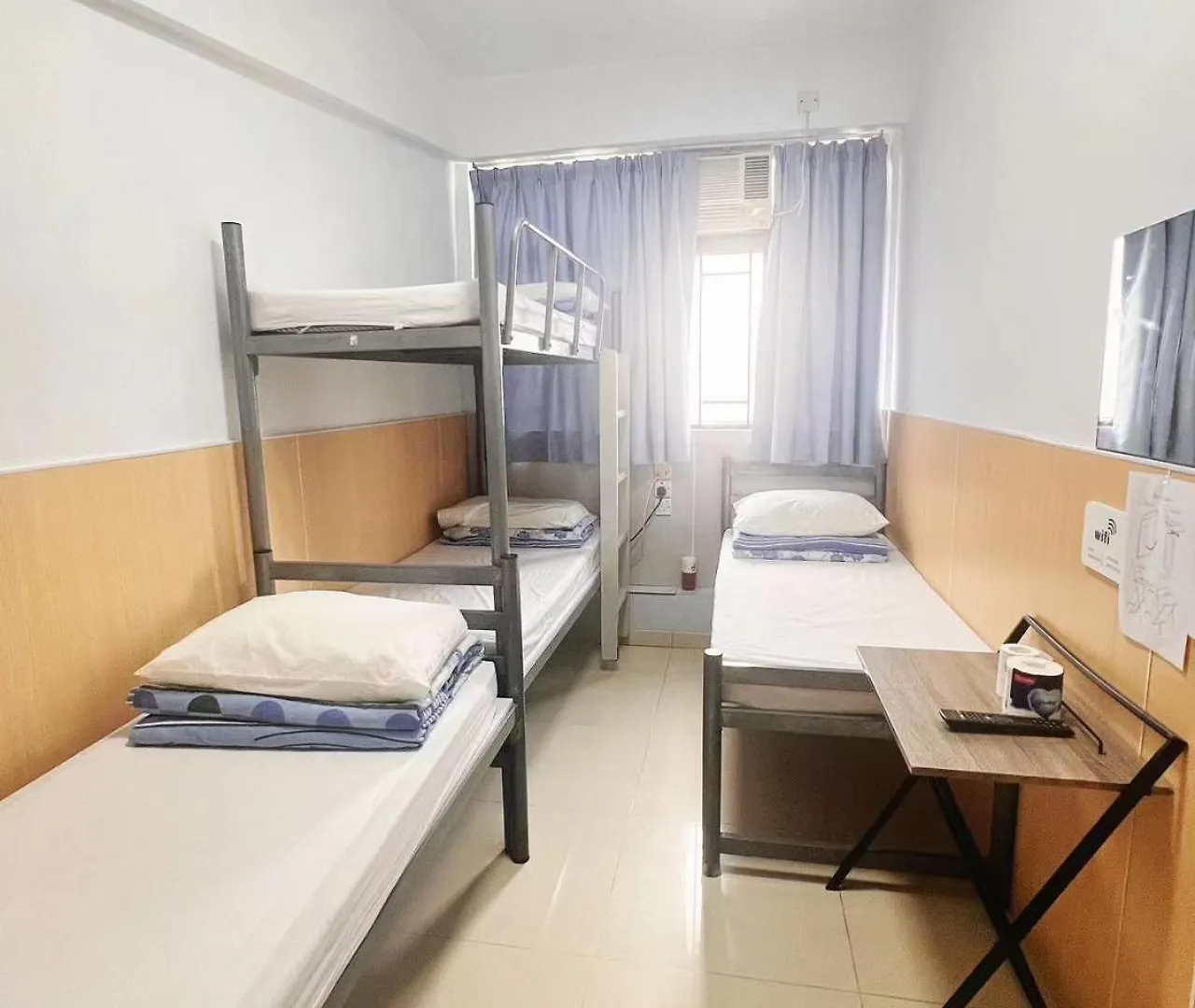 Ah Shan Hostel Hong Kong