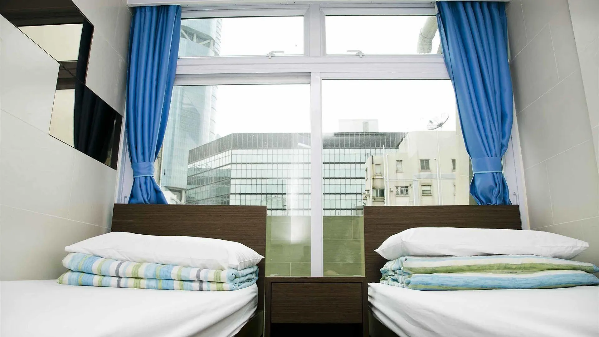 Ah Shan Hostel Hong Kong