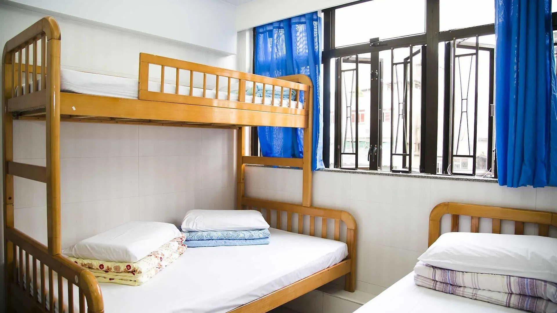 Ah Shan Hostel Hong Kong